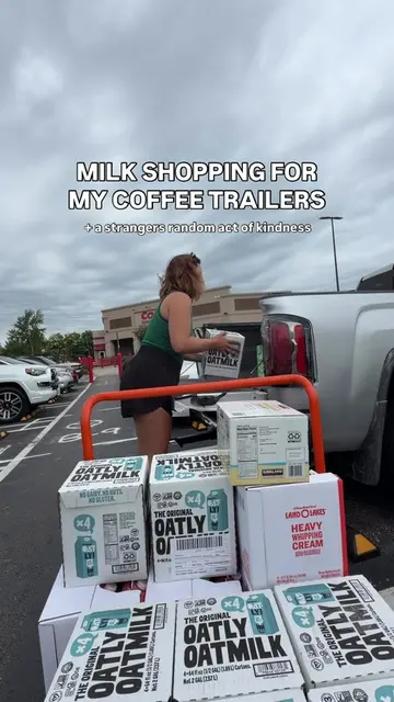 Tag @Costco Wholesale so they can see the sweetest act of kindness while loading