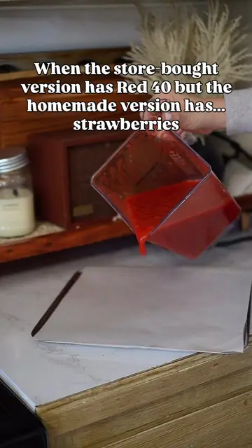 It's really that simple. Fruit roll-ups don't need artificial dyes to be bright 