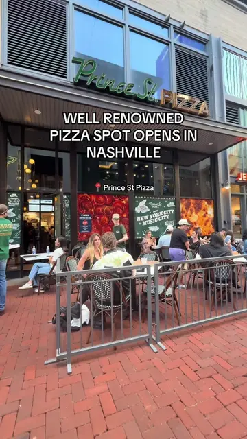 New York’s iconic pizza just made its way to Nashville… 🍕👀 Prince St. Pizza is