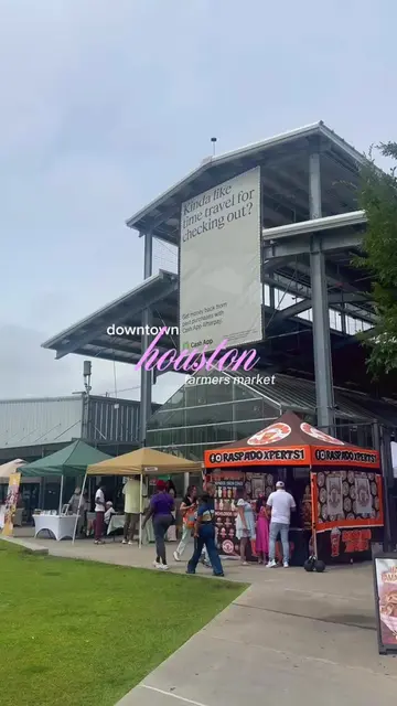What’s everyone’s favorite farmers market? 🌿👇 If you’re looking for a fun week