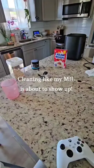 cleaning like my MIL is about to show up! ✨️ did you grow up in a clean or dirty