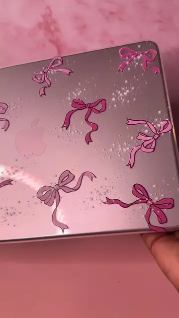 I love cases🎀🌸🩷 #tiktokshop #macbookneo #accessories #pinkaccessories 