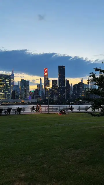 📍Gantry Plaza State Park, uno de los mejores lugares para disfrutar del  atarde