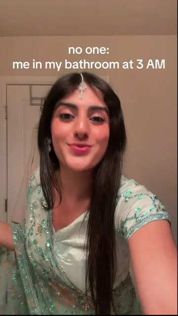 gotta channel my inner kareena kapoor #bollywood #bollywooddance 🪩💃