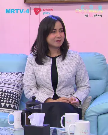 မေမေရဲ့စကားလုံးလေးတွေကိုဝေမျှပေးတာပါ ... ❝ခင်ပျိုမဒီ❞ >> Artist of The Week 🕖 1