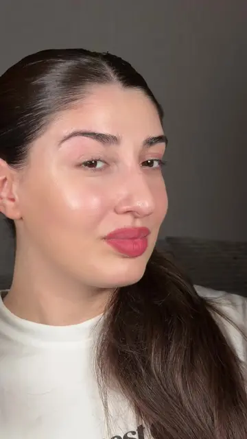 @SHEGLAM What kind of magic did they put into this powder bronzer? 仄 I've been l