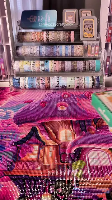 Looking for a diamond painting you can actually finish in one sitting? 💎✨ These