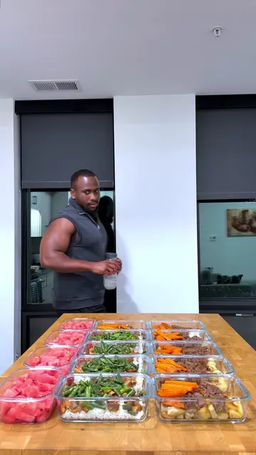Meal prep for the week with me. It’s breakfast, lunch and dinner 🥕🥬 #mealideas