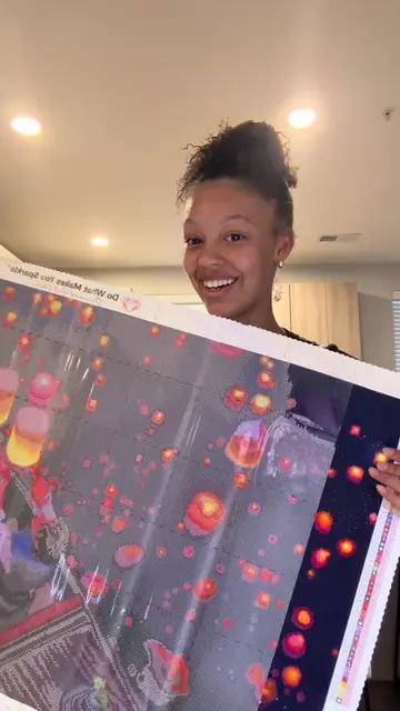 Finish a section of my diamond painting with me!💜 Volume up🤩🤩  ‘I See the Lig