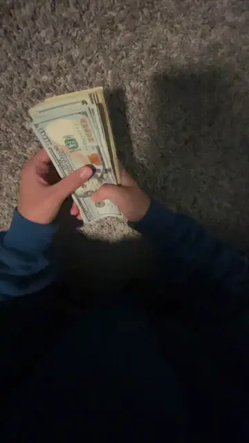 stay quiet and quietly work on getting money #money #moneytok #cash #rs #fyp 