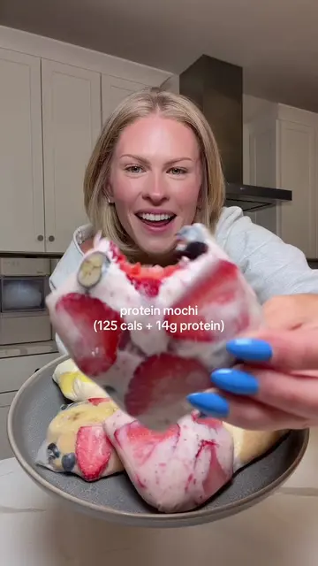 Protein Mochi🍓🫐🥥 (≈125 cals + 14g protein/ per mochi ice cream) This recipe m