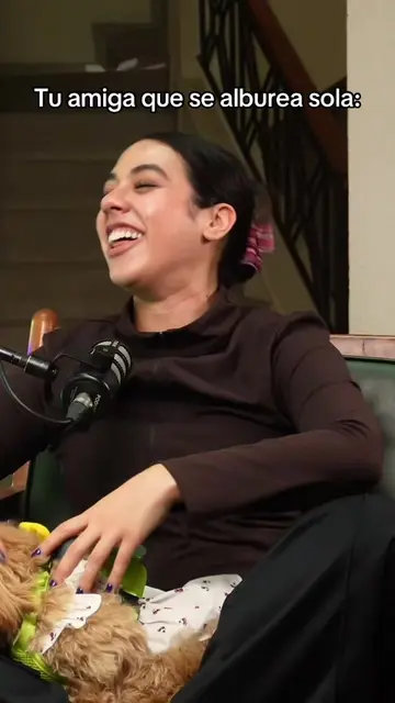 Tu amiga que se alburea sola #mistraumasmischistes #podcast #comedia #humor #mtm