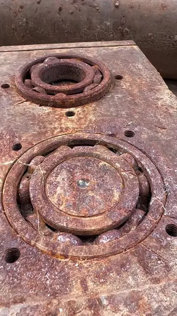 Disassembling and pulling bearing puller #Sharing good tools#Bearing removal too