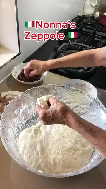 Nonna Teresa’s Zeppole  -3 MUGS OF FLOUR (SPECIALWHiTE) -1 x 7gram SACHET OF DRY