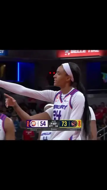 WNBA 2026 is becoming THE YEAR OF THE CRASHOUTS! 😳  #SophieCunningham #DewannaB