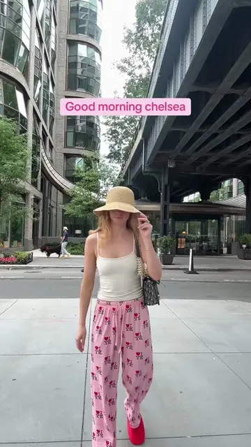 new neighborhood unlocked!!! Hungover & my clothes are in boxes so this is what 