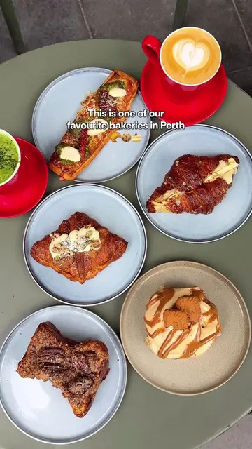 This is one of our favourite bakeries in Perth 🥐🍪🤤 So many great sweet & savo