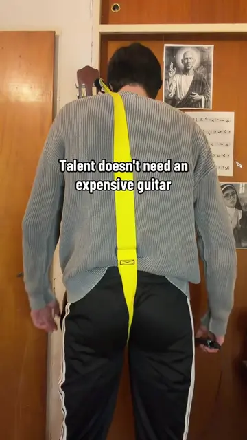 Talent doesn't need an expensive guitar #guitar #guitarist #music #ギター #音楽 