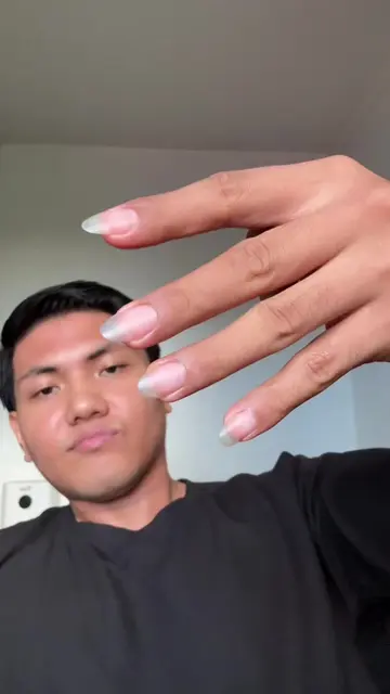💅✨ Carmelan Nail Growth Oil Healthy-looking nails start with the right care. Ca