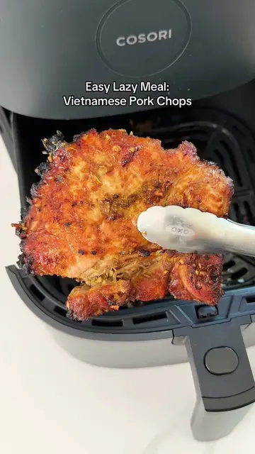 VIETNAMESE PORK CHOPS Recipe linked in bio! This dish is one of my favorite meal