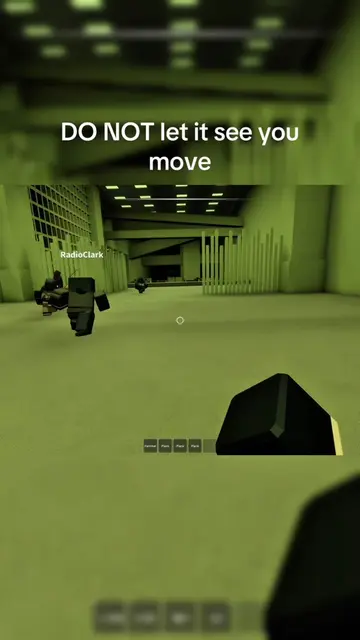 DO NOT MOVE when the Memory Worms pull up 😭😭 Game: REYSYNC | The Backrooms #ro