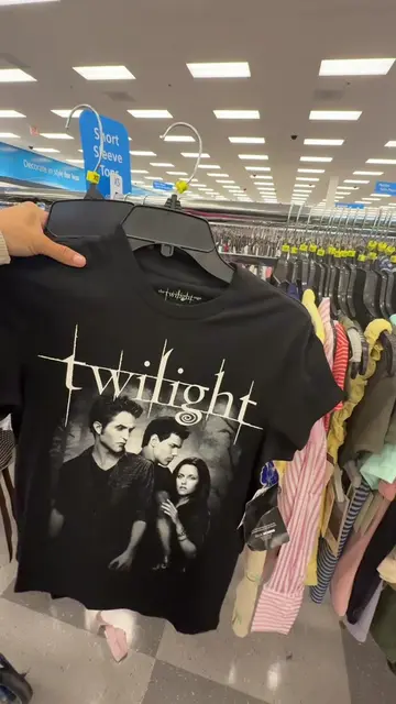 they had so many at the one on North Elston in chicago 🖤 #ross #twilight #fyp #