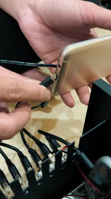 Complete a system of 20 phones for simultaneous, synchronized use.#boxphone #box