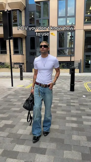 Bros walking round the city like Mr Bean 💀