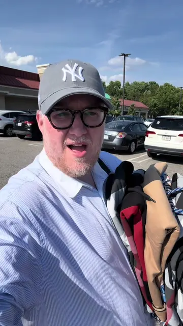 Ignore the foot injury, today’s thrift haul is absolutely insane, GET INTO IT YU