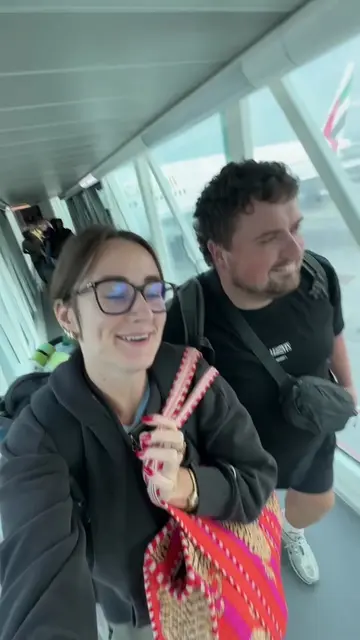 Come fly home with us on our WORST TRAVEL DAY EVER 🤦🏻‍♀️🤣 🇮🇳Flying from Ind