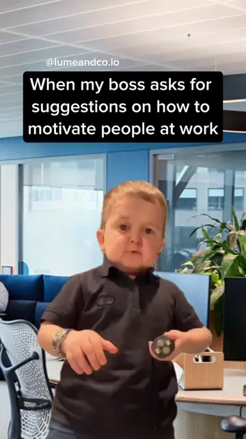 🚨 Follow for more humor & insights 🤝 #SocialMediaMarketing #agencylife  #Marke
