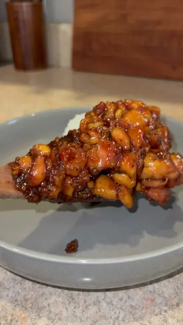 Honey Garlic Chicken 🍯🧄🐓 This recipe is simple, easy to make and loaded with 