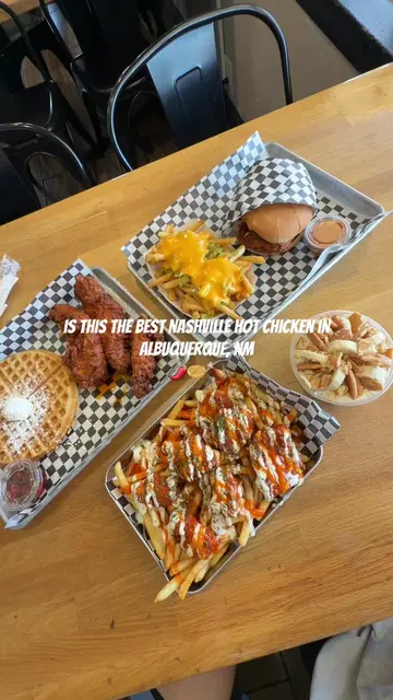 📍Chile Chicken🌶️🧇🍗 @Chile Chicken | Hot Chicken 🔥  (Eubank & candelaria)  T