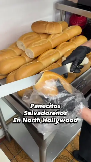 PANESITOS SALVADOREÑOS EN NORTH HOLLYWOOD 📍12721 Sherman Way, North Hollywood, 