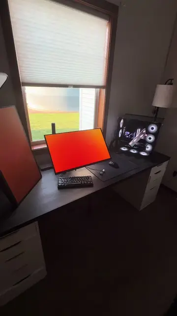 If you see the end pls follow #fyp #cleansetup #compsetup #techtok #pcsetups 