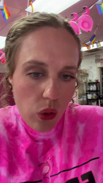 Love you bye #SmallBusiness #businessowner #frozenflamingo #frozencustard #dayin