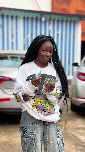POV: I walked passed Ishtari with money... next thing I knew, I was leaving with