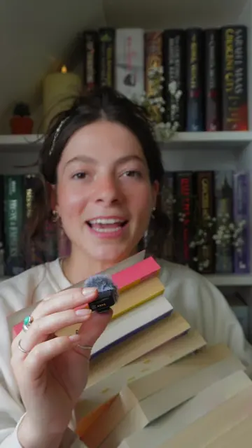 did someone say summer romance book recommendations ?! 🤍🤍 #BookRecommendations