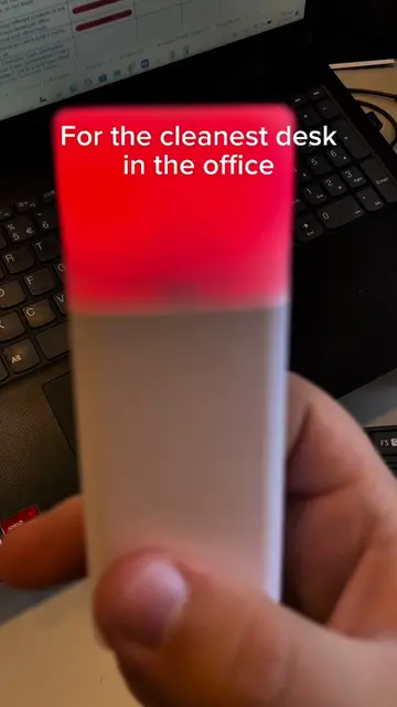 This light keeps showing up on desks everywhere✨🚀 Would you add this to your de