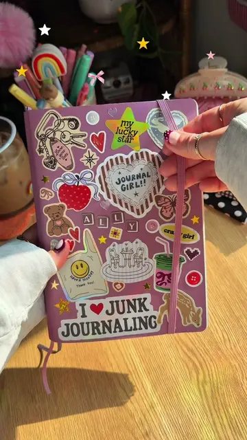 Love a collage journaling sesh 🤭 #journalwithme #journaling #collaging #scrapbo