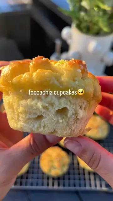 accidentally invented garlic foccachia cupcakes and now I can’t stop making them
