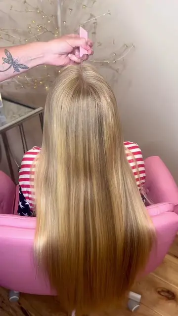 4th of July braids with a glitter star 💫 🧨🇺🇸 Save so you have inspo for all 