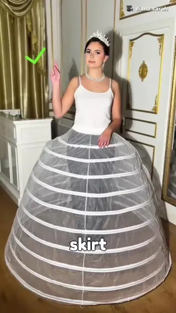 "Internet hacks that actually save your life... 🤫👗"#HelpfulTips #HowTo #Fashio