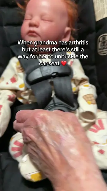 Grandma can finally unbuckle the car seat without a struggle! #dealsforyoudays #
