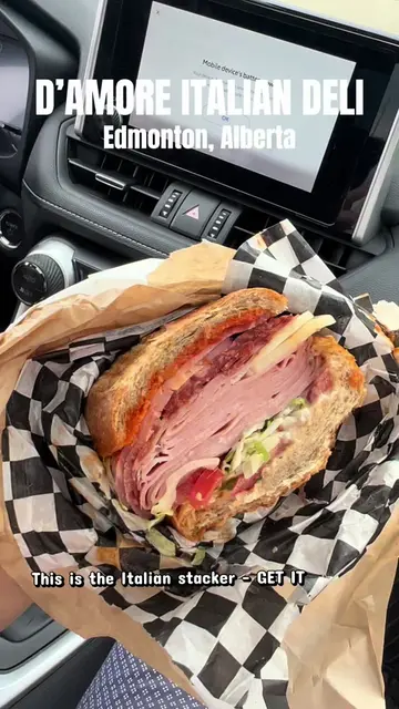 These Italian Subs were 1000/10 🌯🔥 Damn Edmonton, you’ve got a top tier Italia