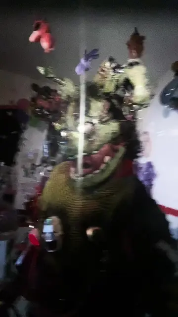 Can you see them? #SpringtrapCosplay #FNAFCosplay #Springtrap #FiveNightsAtFredd