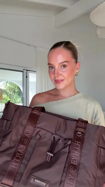 Meet your new everyday bag!