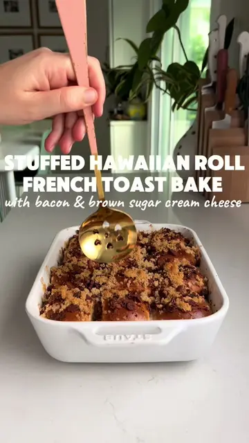 Stuffed Hawaiian Roll French Toast Bake with Bacon & Brown Sugar Full Recipe: ht