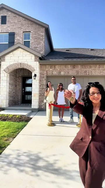 🎉Congratulations to my wonderful clients on purchasing their beautiful new home