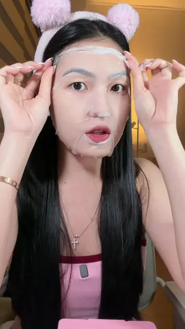 Sheet masks in a tub >>>
